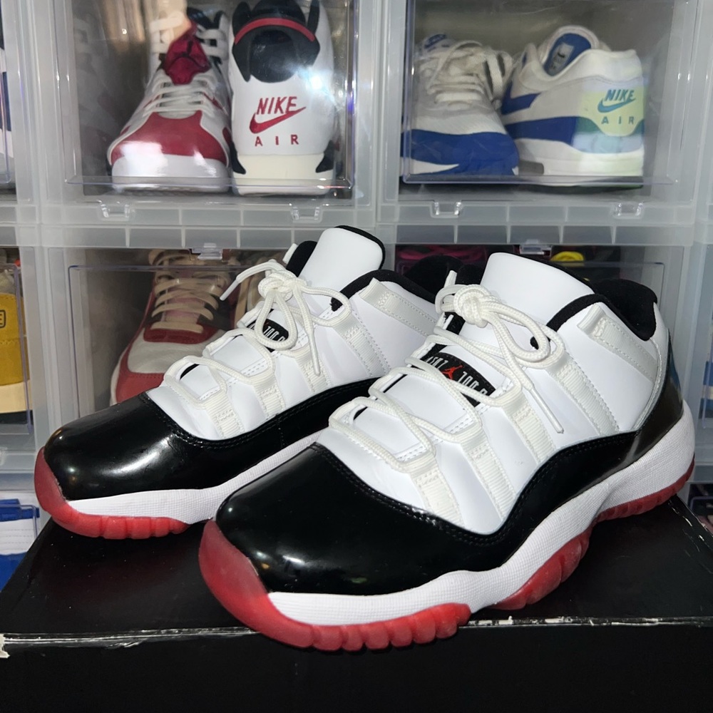 EUC Jordan 11 low Concord Bred 7y
